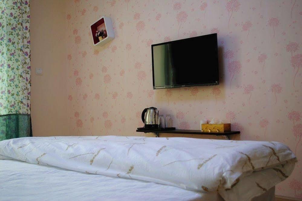 Kunming Colorful Cloud Apartment Hotel ภายนอก รูปภาพ